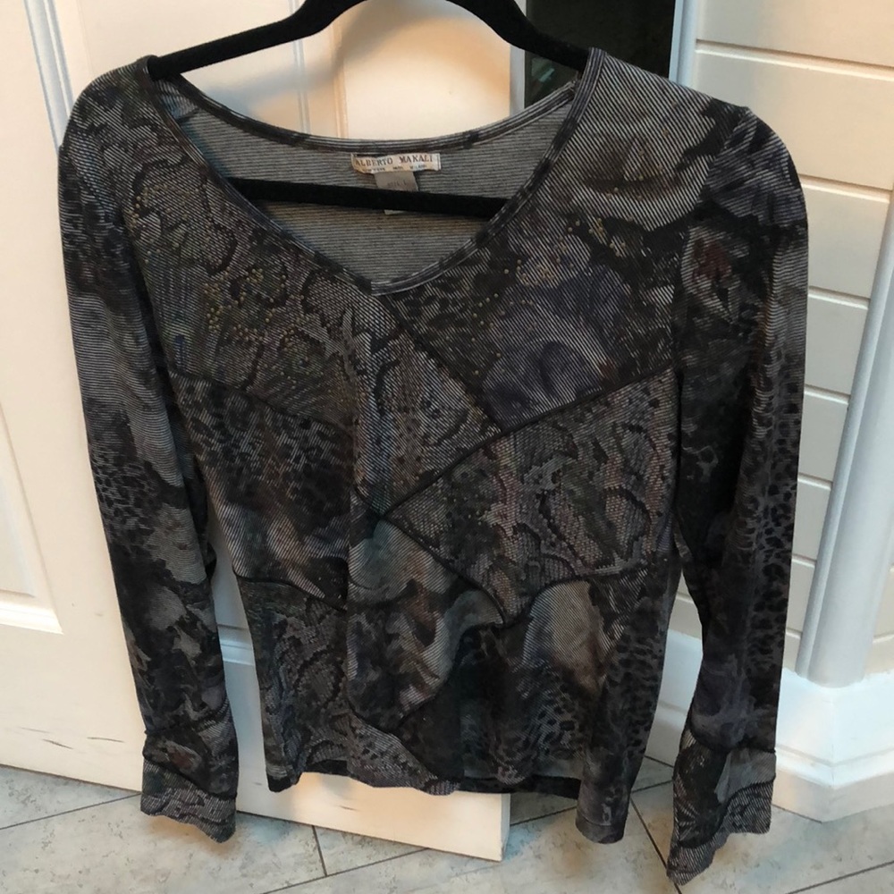 Figure flattering designer top